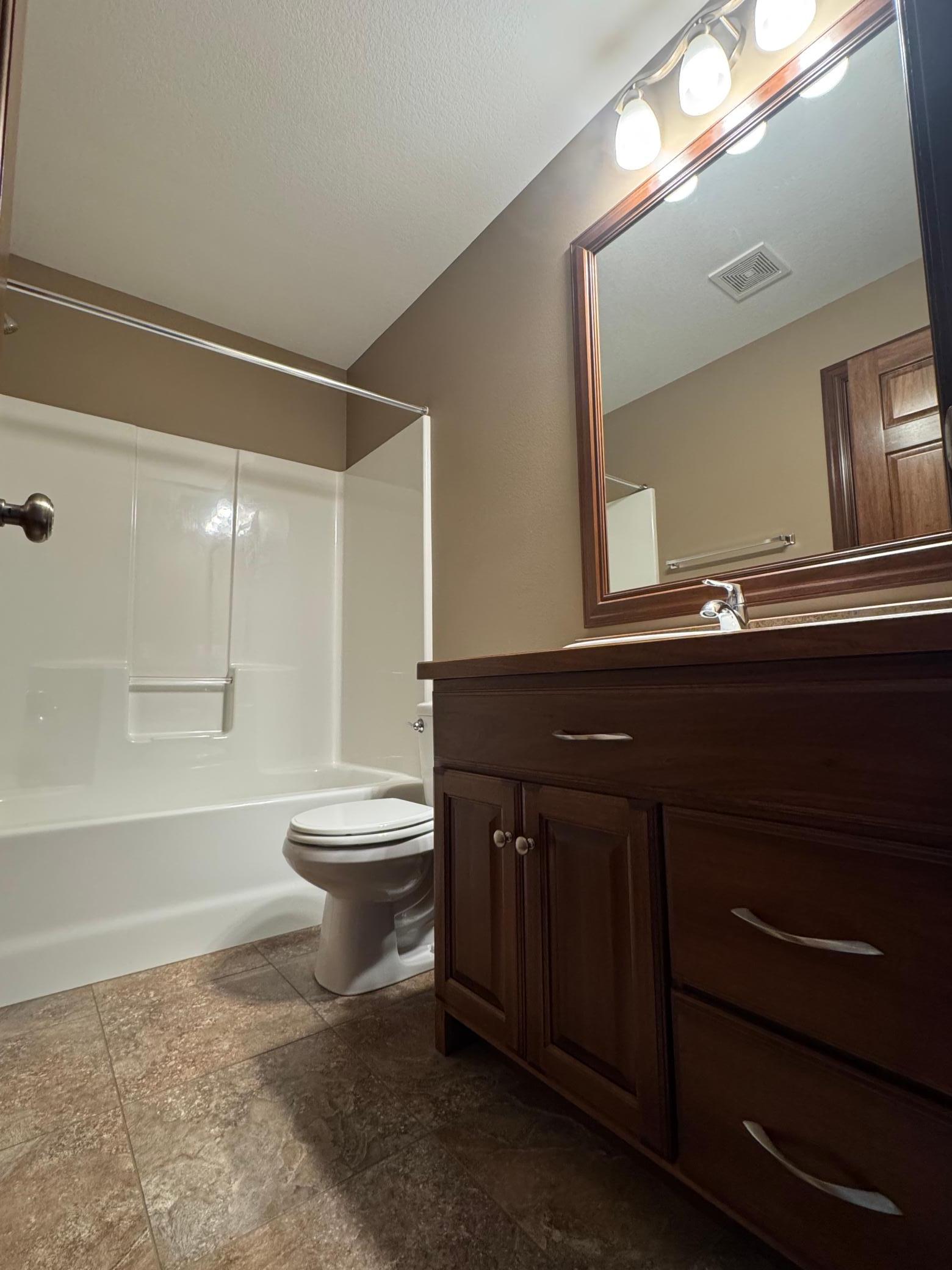 2013 single family home for sale at 6296 14th Street S in Fargo, ND — 4 bed, 3 bath (photo 20 of 26)