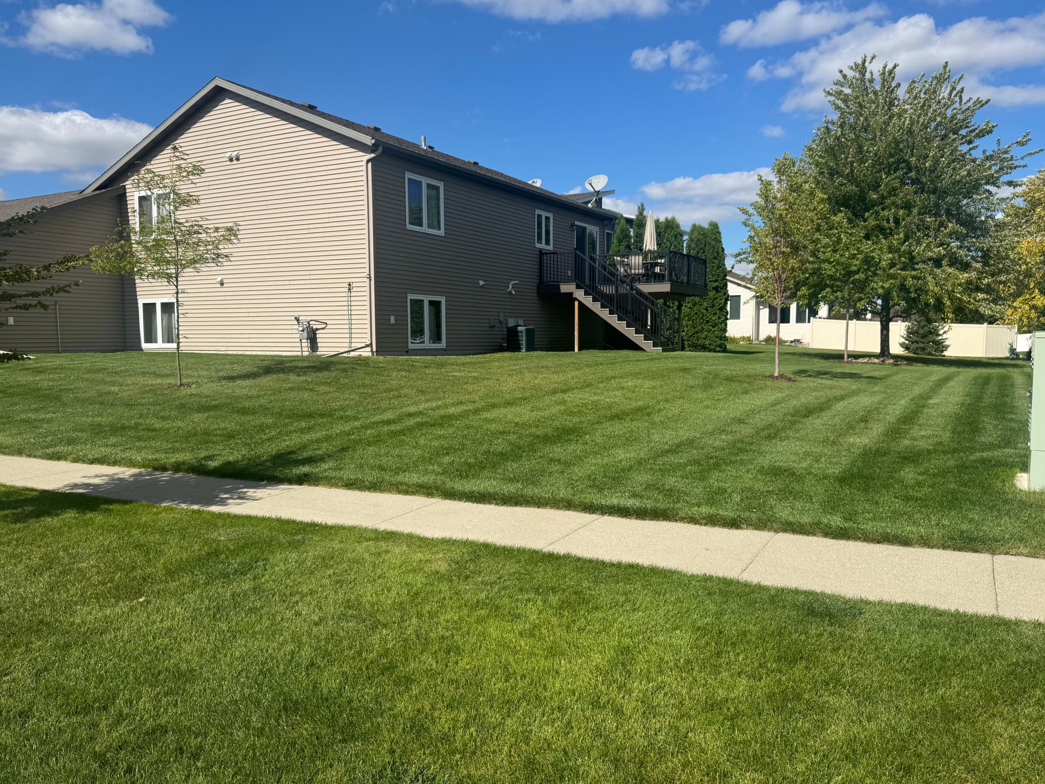 2013 single family home for sale at 6296 14th Street S in Fargo, ND — 4 bed, 3 bath (photo 3 of 26)