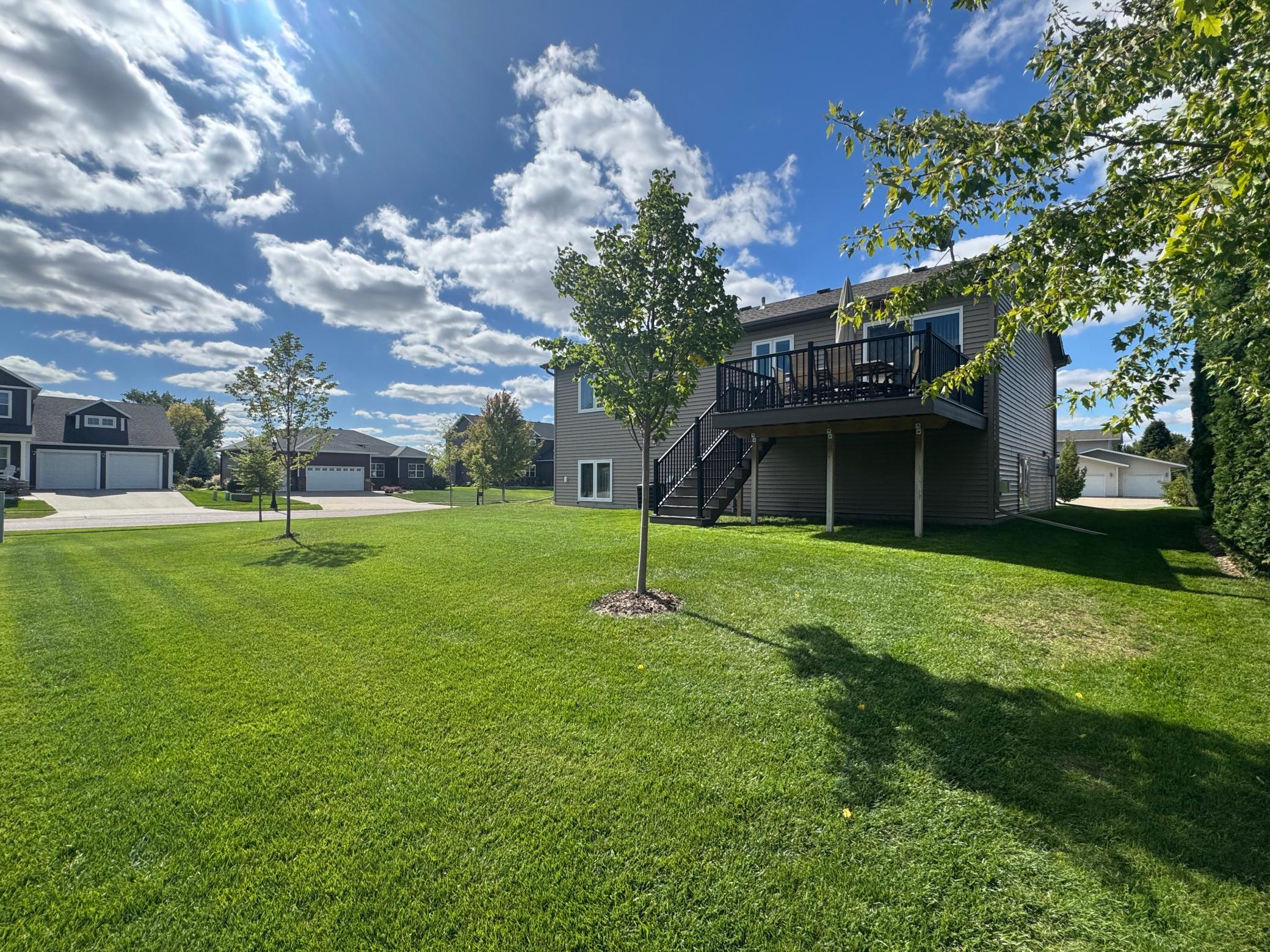 2013 single family home for sale at 6296 14th Street S in Fargo, ND — 4 bed, 3 bath (photo 5 of 26)