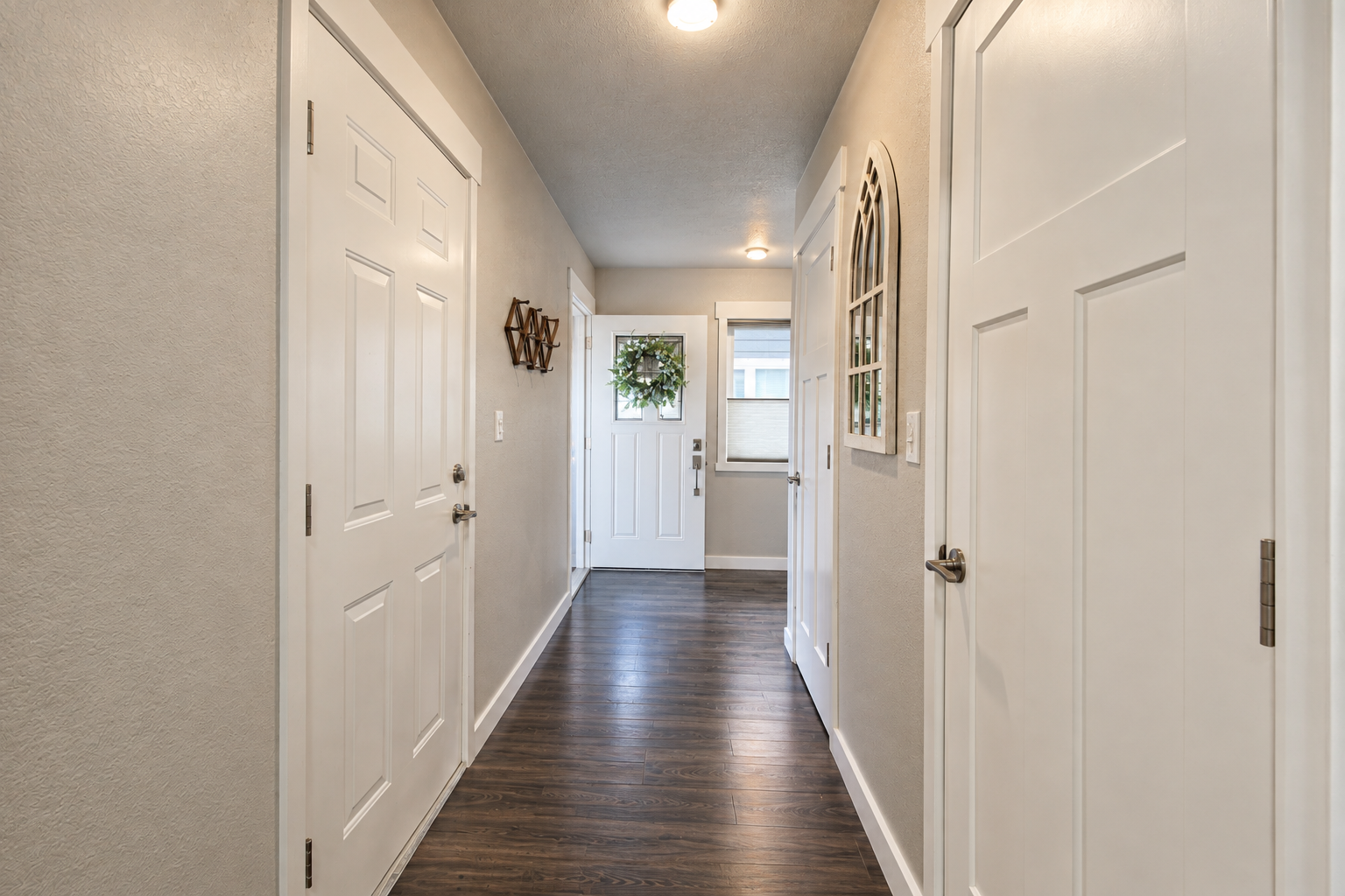 2019 single family home for sale at 1051 46th Avenue S in Moorhead, MN — 3 bed, 3 bath (photo 12 of 39)