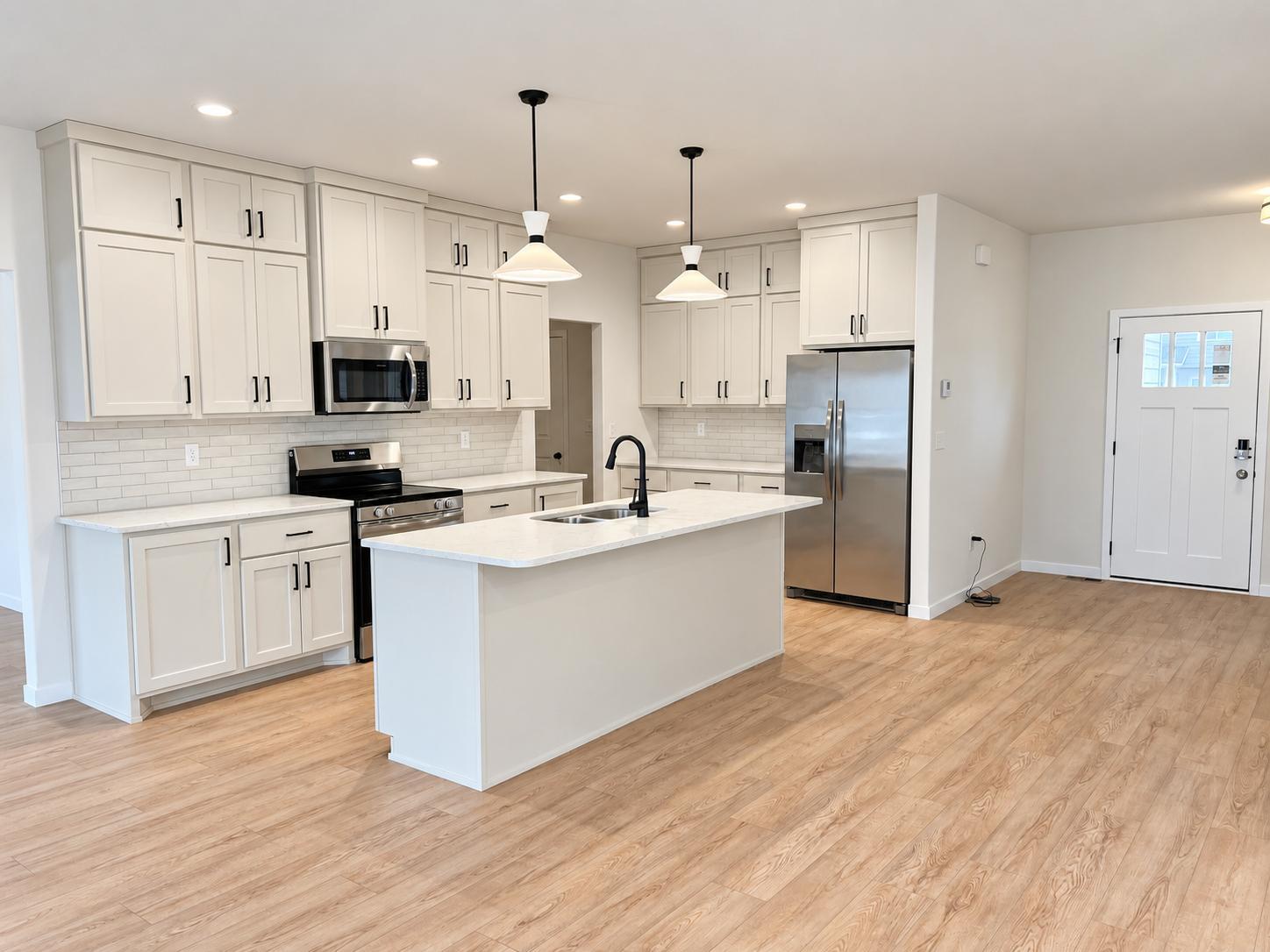 2025 single family home for sale at 8505 61 Street S in Horace, ND — 4 bed, 3 bath (photo 2 of 29)