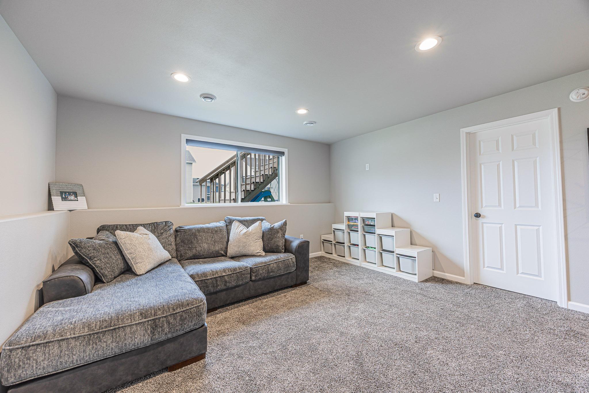 2022 single family home for sale at 7371 26th Street S in Fargo, ND — 4 bed, 3 bath (photo 30 of 46)