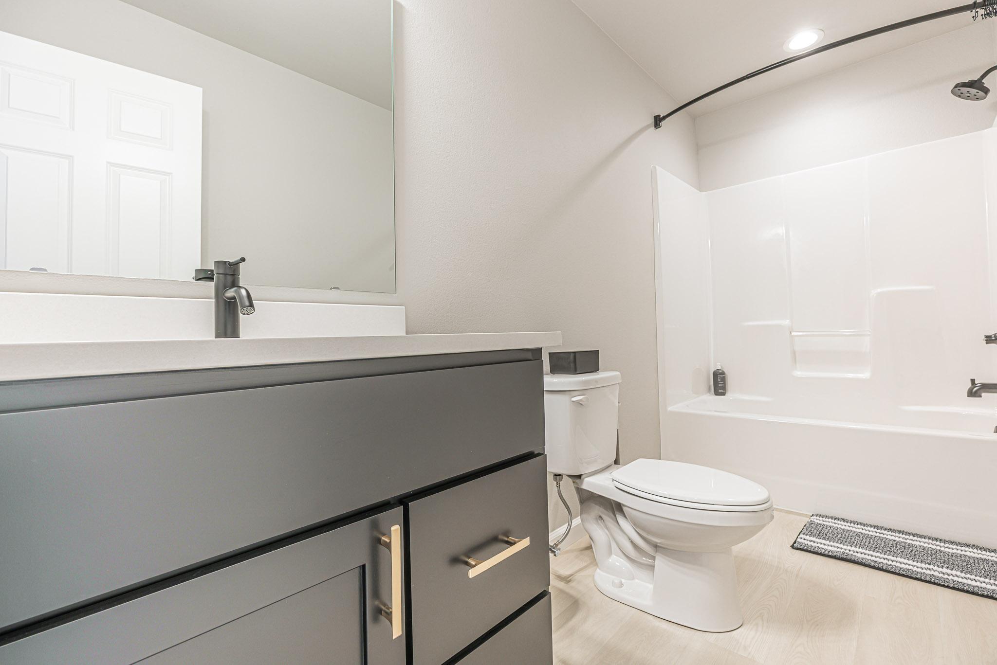 2022 single family home for sale at 7371 26th Street S in Fargo, ND — 4 bed, 3 bath (photo 34 of 46)
