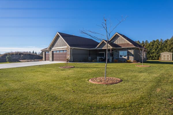 Single Family for sale at 626 Lake Forest Circle, Detroit Lakes, MN $750,000 3 bed 2 bath 2,336 sqft — MLS# 7015092 Single Family for sale at 626 Lake Forest Circle, Detroit Lakes, MN $750,000 3 bed 2 bath 2,336 sqft — MLS# 7015092