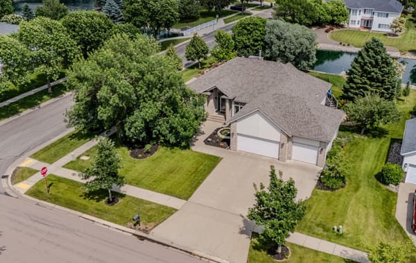 Single Family for sale at 2804 32nd Street S, Fargo, ND $650,000 6 bed 3 bath 3,333 sqft — MLS# 7050397 Single Family for sale at 2804 32nd Street S, Fargo, ND $650,000 6 bed 3 bath 3,333 sqft — MLS# 7050397