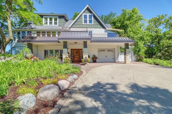 Single Family for sale at 1812 E Shore Drive, Detroit Lakes, MN $1,800,000 7 bed 7 bath 6,500 sqft — MLS# 7057870 Single Family for sale at 1812 E Shore Drive, Detroit Lakes, MN $1,800,000 7 bed 7 bath 6,500 sqft — MLS# 7057870