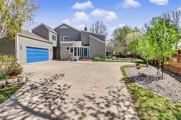 Single Family for sale at 75 Prairiewood Drive S, Fargo, ND $700,000 4 bed 4 bath 4,744 sqft — MLS# 7072132 Single Family for sale at 75 Prairiewood Drive S, Fargo, ND $700,000 4 bed 4 bath 4,744 sqft — MLS# 7072132