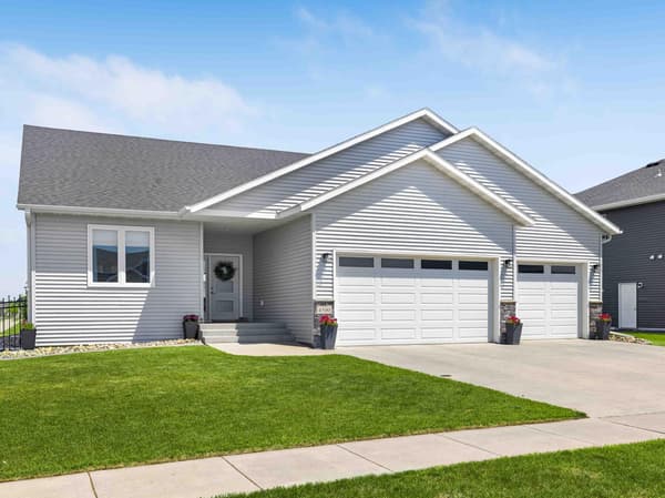 Open house at 4500 Blue Stem Way, Moorhead $499,500 4 bed 3 bath