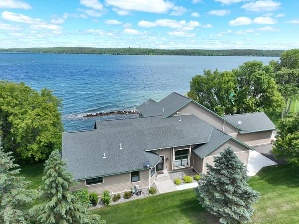 (TH) Side x Side for sale at 101 Walker Bay Boulevard, Unit A-1, Walker, MN $839,900 4 bed 3 bath 3,416 sqft — MLS# 7089647 (TH) Side x Side for sale at 101 Walker Bay Boulevard, Unit A-1, Walker, MN $839,900 4 bed 3 bath 3,416 sqft — MLS# 7089647
