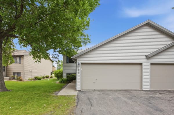 Open house at 2830 32nd Street S, Moorhead $225,000 3 bed 2 bath