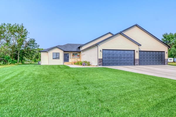 Single Family for sale at 6779 Ashwood Loop S, Fargo, ND $850,000 5 bed 4 bath 4,468 sqft — MLS# 7097899 Single Family for sale at 6779 Ashwood Loop S, Fargo, ND $850,000 5 bed 4 bath 4,468 sqft — MLS# 7097899