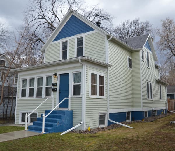 Single Family for sale at 910 7th N Street, Fargo, ND $310,000 5 bed 4 bath 2,364 sqft — MLS# 7099197