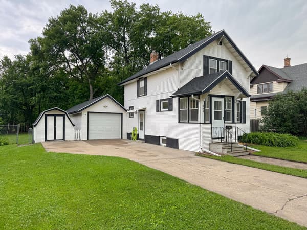 Open house at 209 11th N Street, Moorhead $269,900 3 bed 2 bath