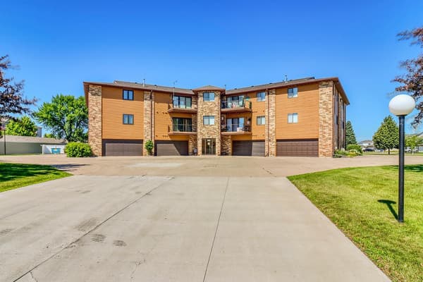 (CC) Low Rise (3- Levels) for sale at 3201 14th Street S, Moorhead, MN $220,000 2 bed 2 bath 1,428 sqft — MLS# 7103343