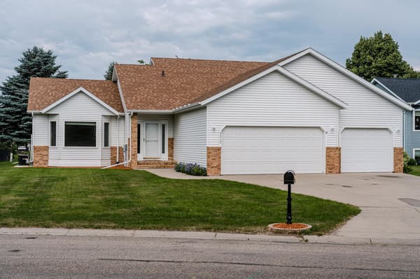 Single Family for sale at 3317 Westmoor Drive, Moorhead, MN $399,000 4 bed 3 bath 1,641 sqft — MLS# 7104265 Single Family for sale at 3317 Westmoor Drive, Moorhead, MN $399,000 4 bed 3 bath 1,641 sqft — MLS# 7104265