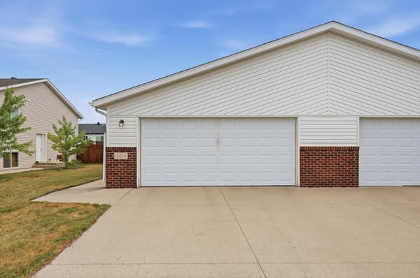 Twin Home for sale at 3424 16th Street S, Moorhead, MN $229,900 3 bed 2 bath 1,672 sqft — MLS# 7109100 Twin Home for sale at 3424 16th Street S, Moorhead, MN $229,900 3 bed 2 bath 1,672 sqft — MLS# 7109100
