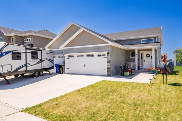 Open house at 7381 20th Street S, Fargo $409,900 4 bed 3 bath