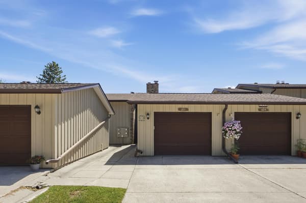 (CC) Low Rise (3- Levels) for sale at 511 Caddy Avenue, Moorhead, MN $228,900 2 bed 2 bath 1,320 sqft — MLS# 7113220