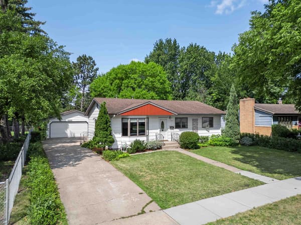 Open house at 1917 15th Street S, Fargo $329,900 5 bed 2 bath