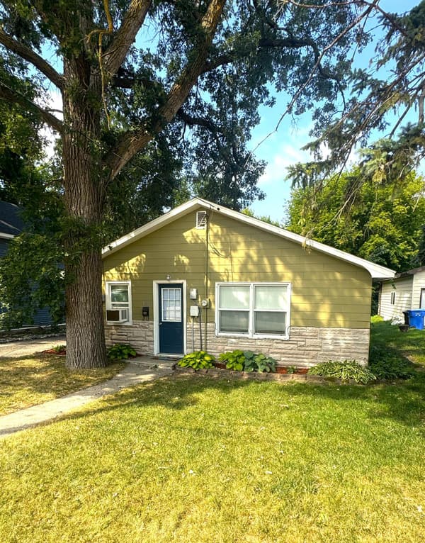 Open house at 1030 West Avenue, Detroit Lakes $179,000 2 bed 2 bath