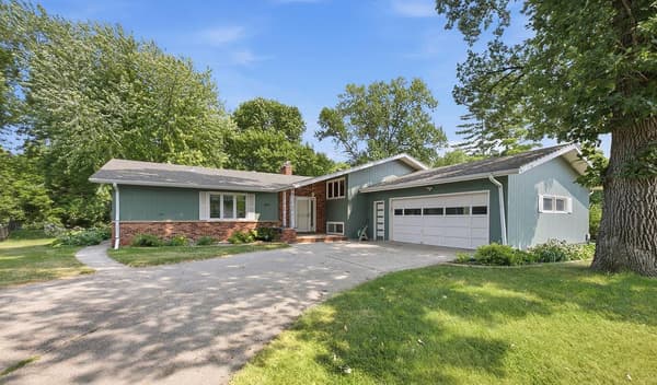 Single Family for sale at 607 6th Street W, West Fargo, ND $424,900 4 bed 3 bath 2,656 sqft — MLS# 7117169 Single Family for sale at 607 6th Street W, West Fargo, ND $424,900 4 bed 3 bath 2,656 sqft — MLS# 7117169