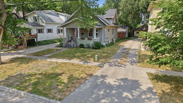 Single Family for sale at 1433 2nd Avenue S, Fargo, ND $280,000 3 bed 2 bath 1,482 sqft — MLS# 7117458