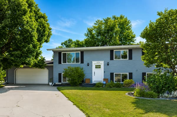 Single Family for sale at 1224 20th Street N, Moorhead, MN $314,000 4 bed 2 bath 2,016 sqft — MLS# 7119239 Single Family for sale at 1224 20th Street N, Moorhead, MN $314,000 4 bed 2 bath 2,016 sqft — MLS# 7119239