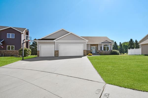 Single Family for sale at 4026 39th Street S, Moorhead, MN $479,900 5 bed 3 bath 2,400 sqft — MLS# 7124357 Single Family for sale at 4026 39th Street S, Moorhead, MN $479,900 5 bed 3 bath 2,400 sqft — MLS# 7124357