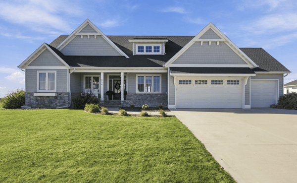 2017 single family home for sale at 356 Trent Jones Drive in Oxbow, ND — 5 bed, 3 bath